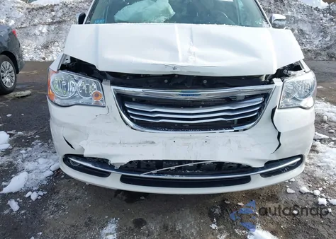 2013 Chrysler Town & Country Touring L z USA, uszkodzony, nr VIN 2C4RC1CG2DR747513